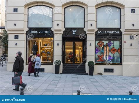 Louis Vuitton Istanbul shop